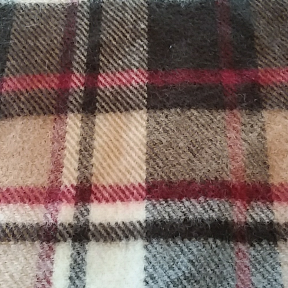 Hat & Scarf Bundle - Picture 8 of 8